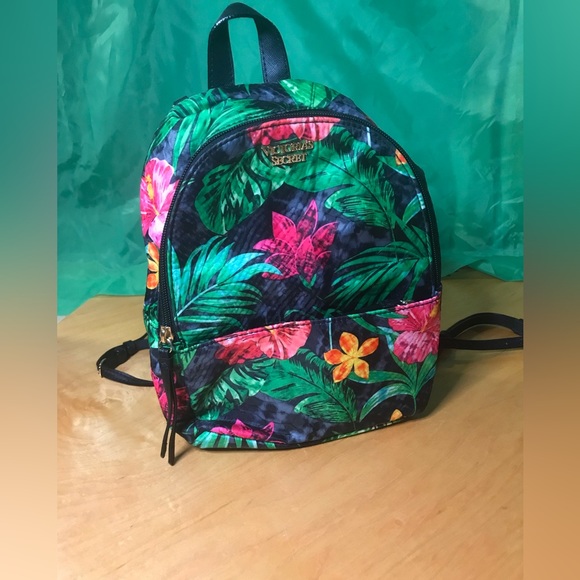 Victoria’s Secret Women’s Mini Backpack Purse Tropical Jetsetter - Picture 1 of 5